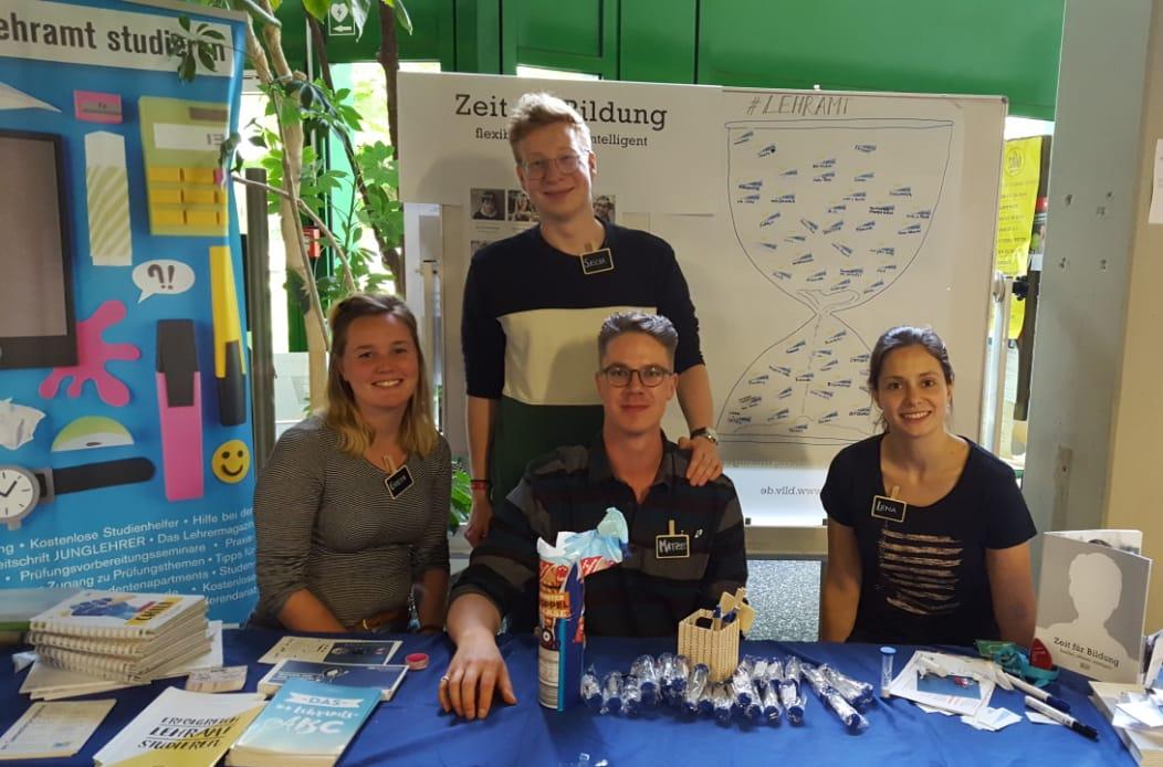 Infostand bei der Initiativenstraße im SoSe 2018